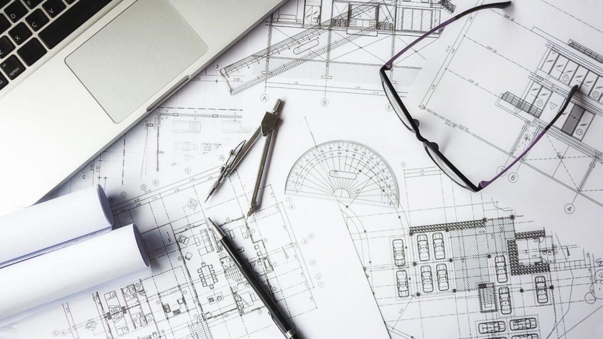 Czym kierować się przy wyborze projektu domu? Koszty projektu i innych aspektów budowy