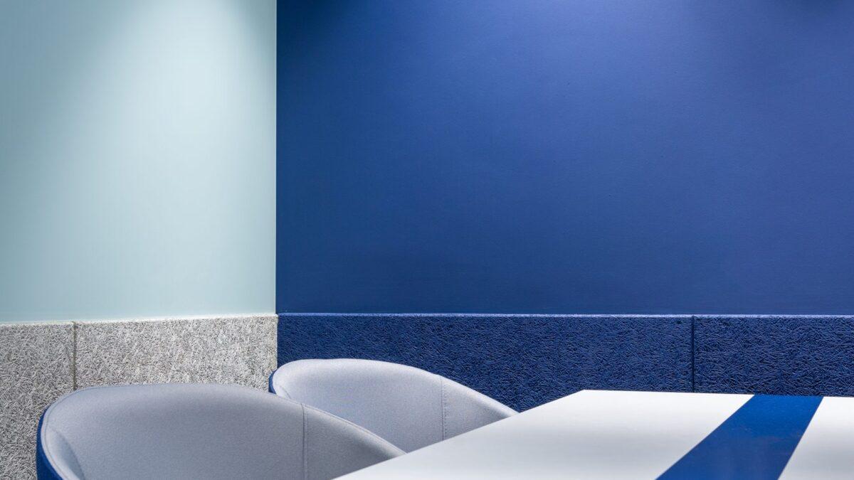 Dwa kolory ścian w jednym pokoju – jak to rozegrać