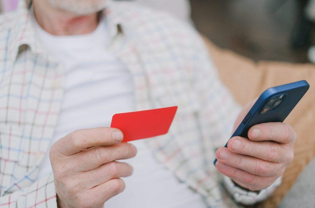 Płatności internetowe i mobilne – jak dbać o bezpieczeństwo?