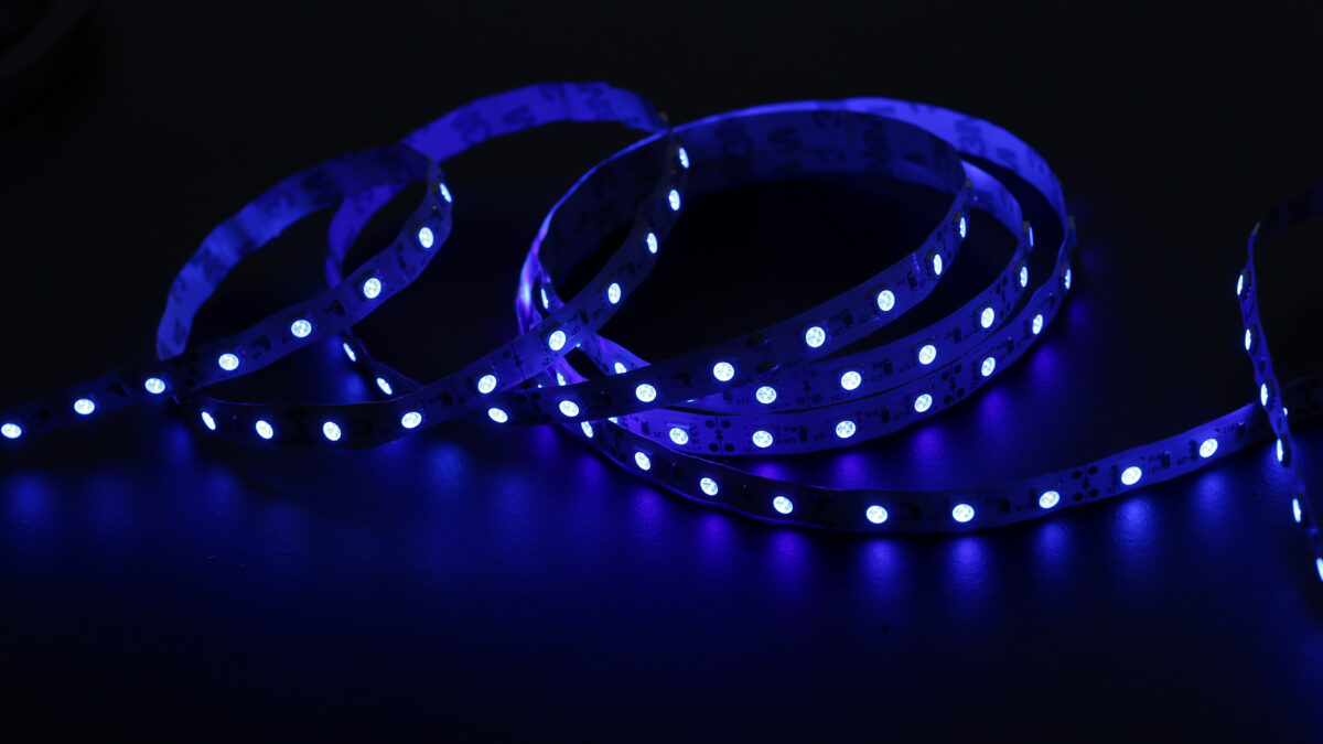 Dlaczego warto zainwestować w taśmy LED neon?